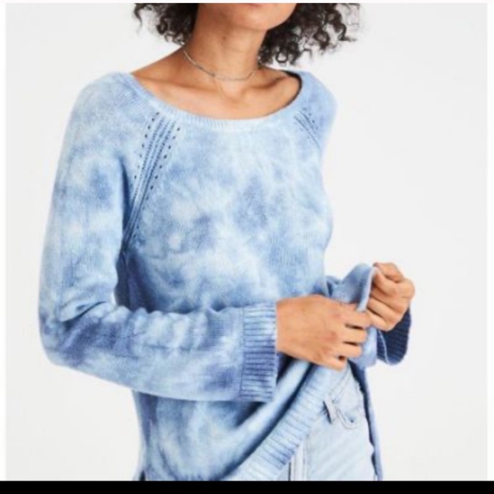 Blue and white tie-dye American Eagle sweater